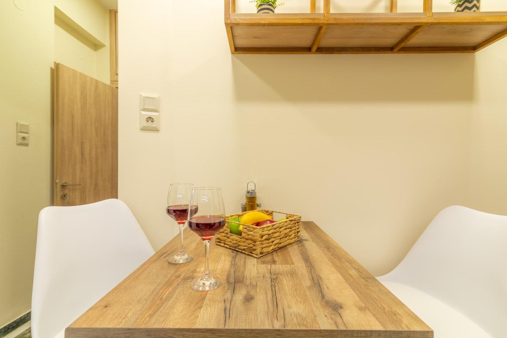 New Renovated Apt In City Center Iraklio Eksteriør bilde