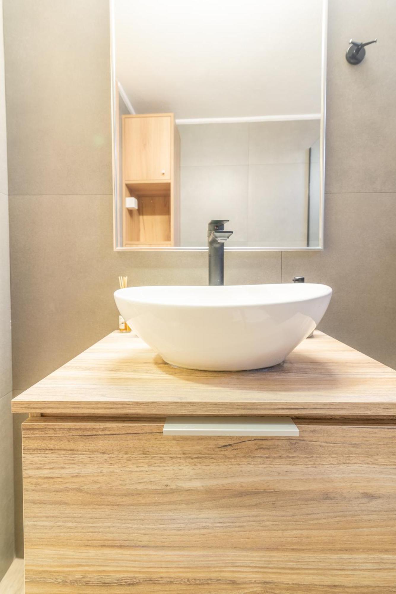New Renovated Apt In City Center Iraklio Eksteriør bilde